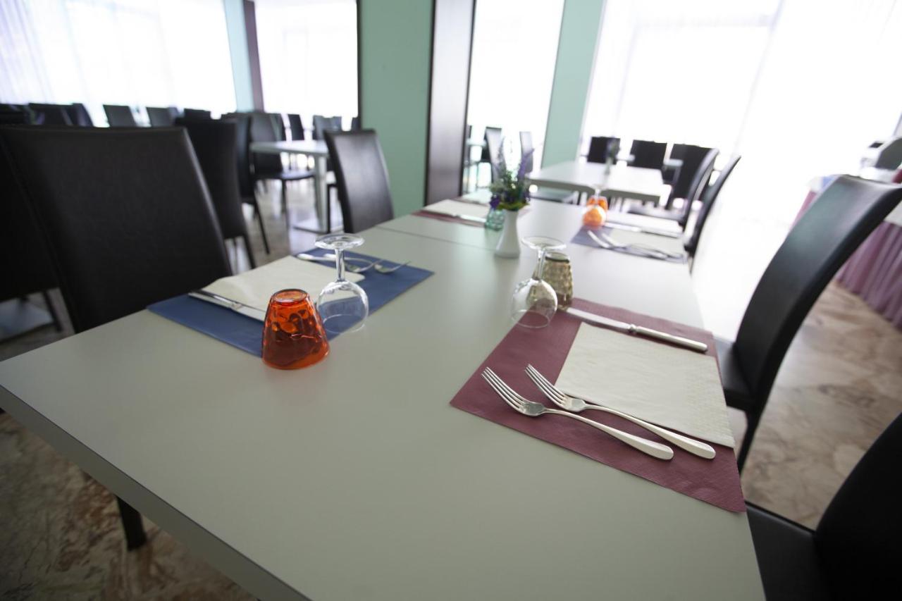 Hotel Mirage Bellaria-Igea Marina Ngoại thất bức ảnh